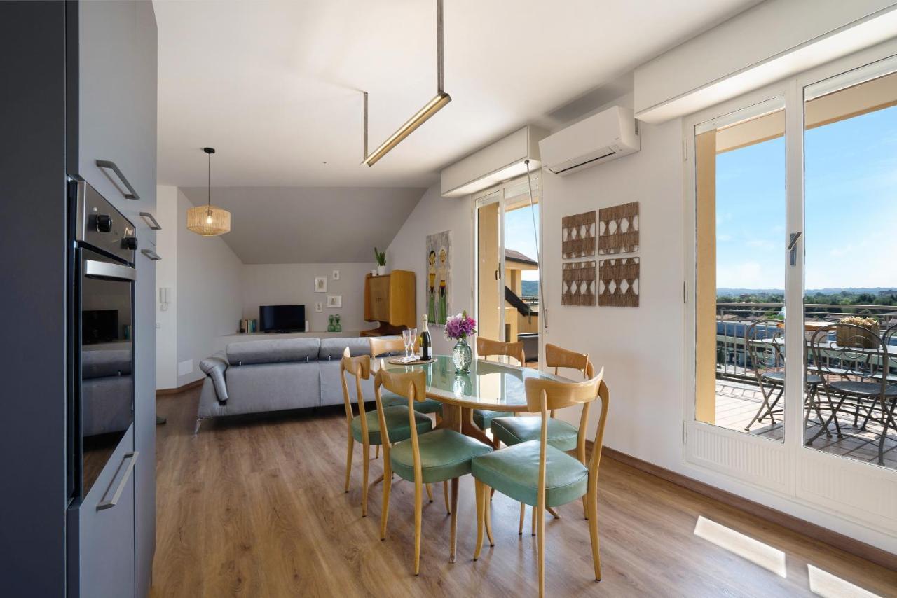 La Casa Del Riccio Apartment Арона Екстериор снимка