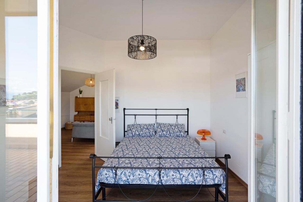 La Casa Del Riccio Apartment Арона Екстериор снимка