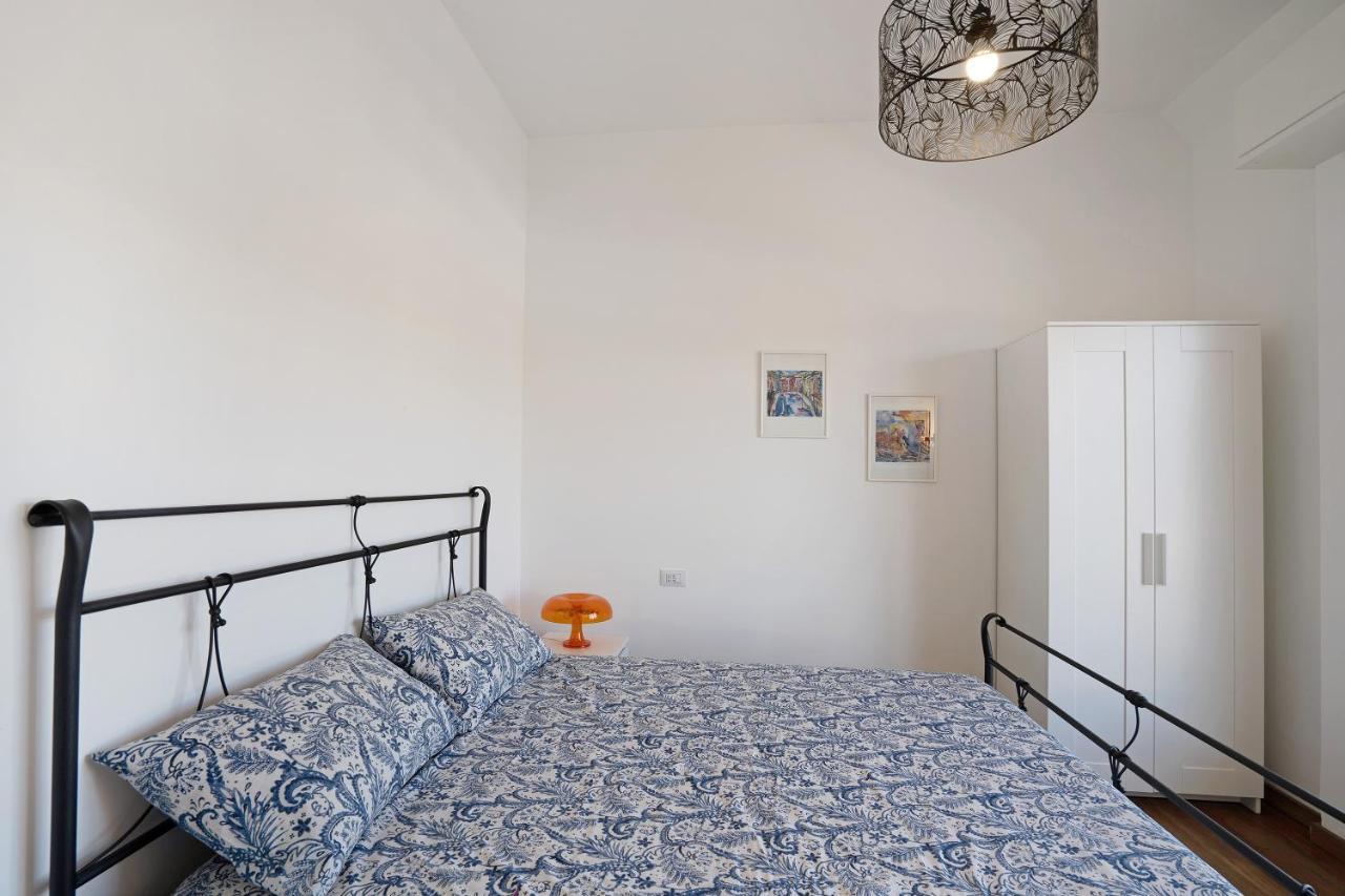 La Casa Del Riccio Apartment Арона Екстериор снимка